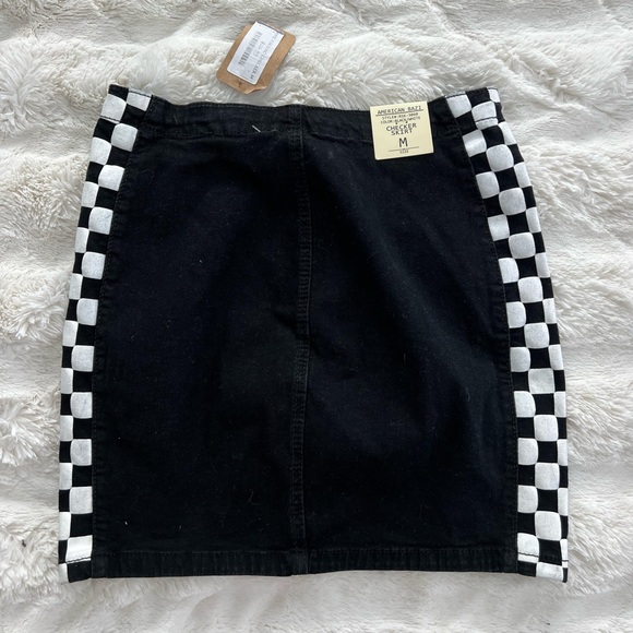 🏁 Checkered Zip Up Skirt 🏁 - Picture 2 of 2